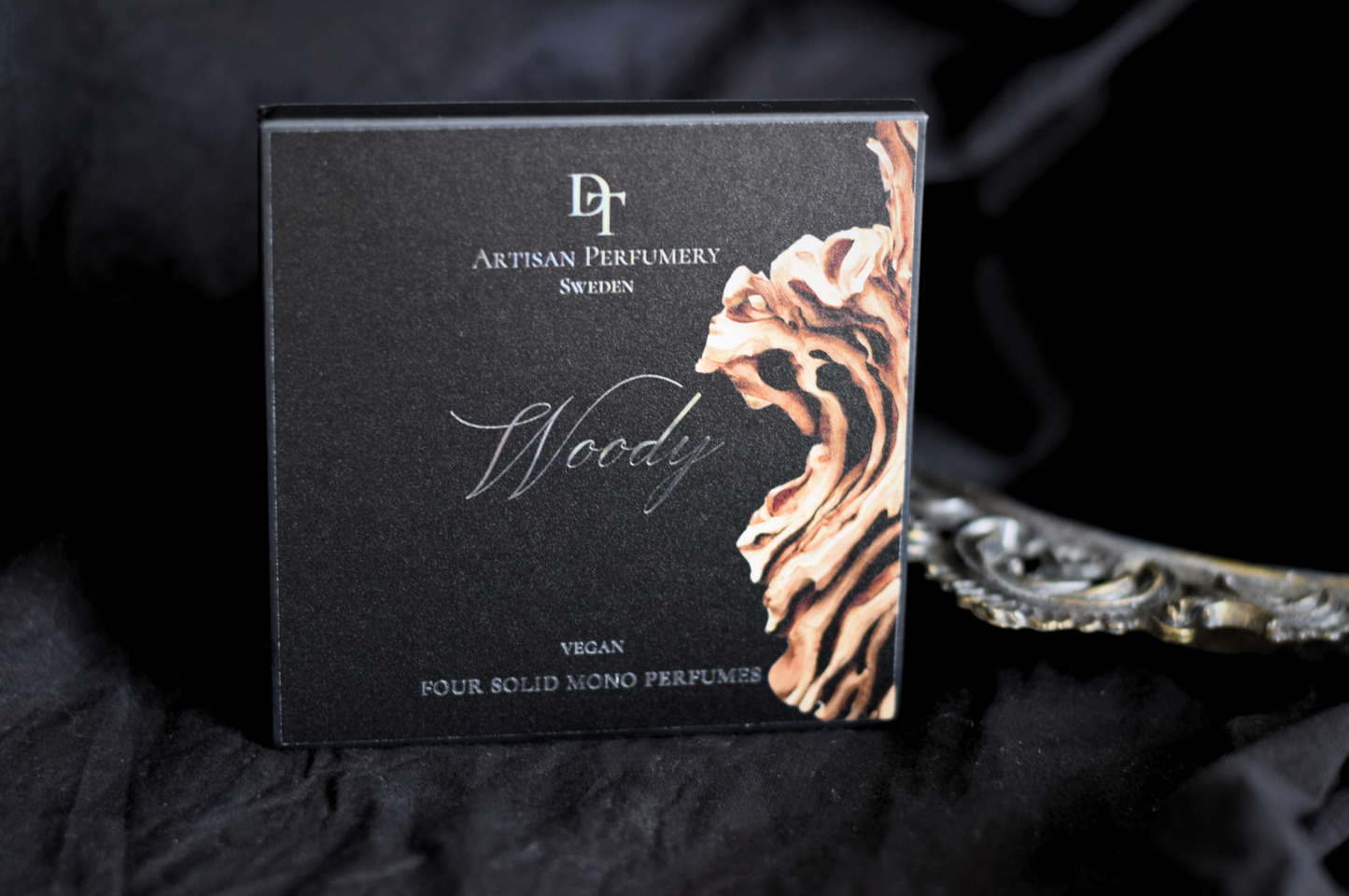 WOODY | PERFUME PALETTE