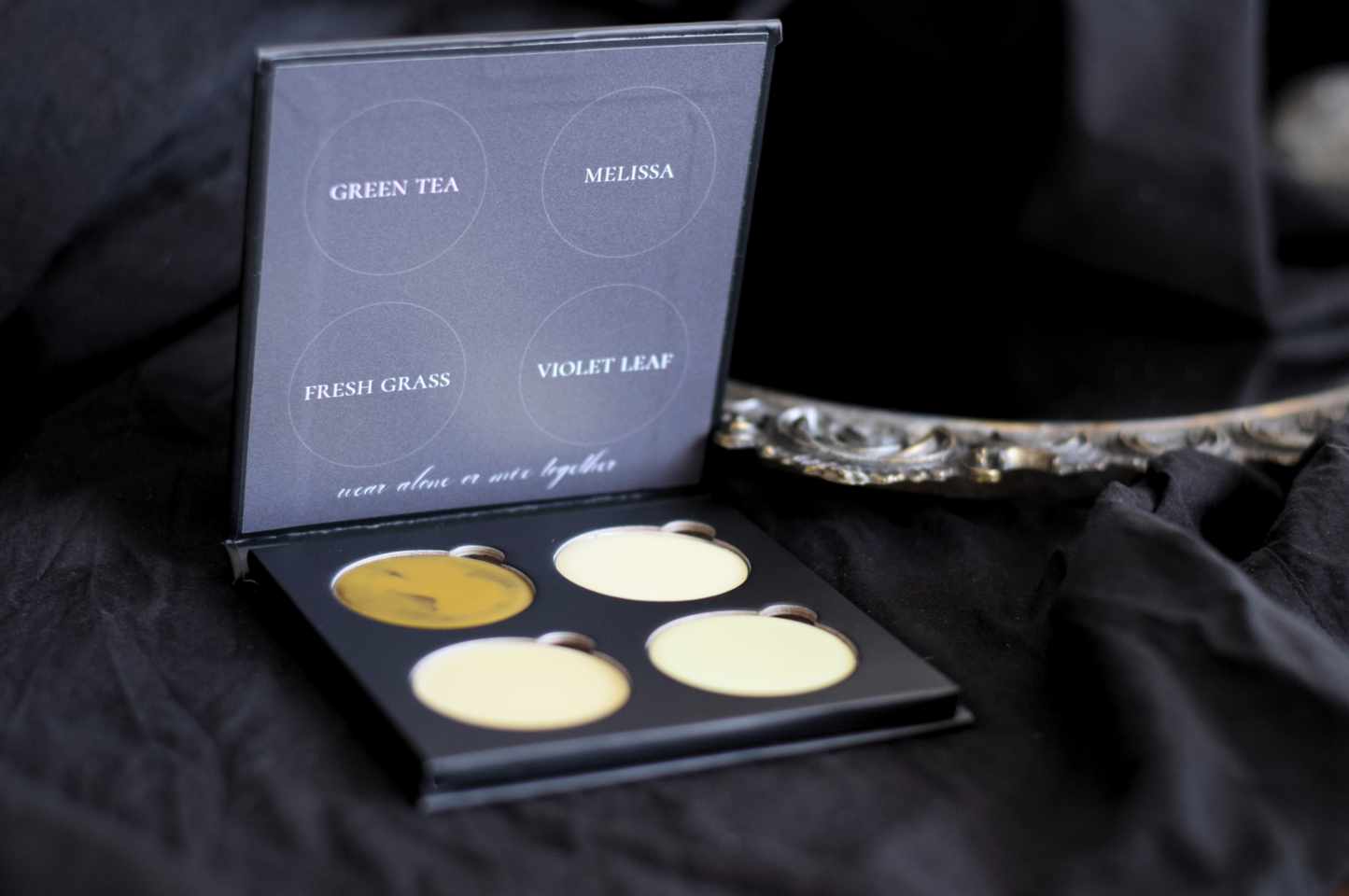 GREEN | PERFUME PALETTE