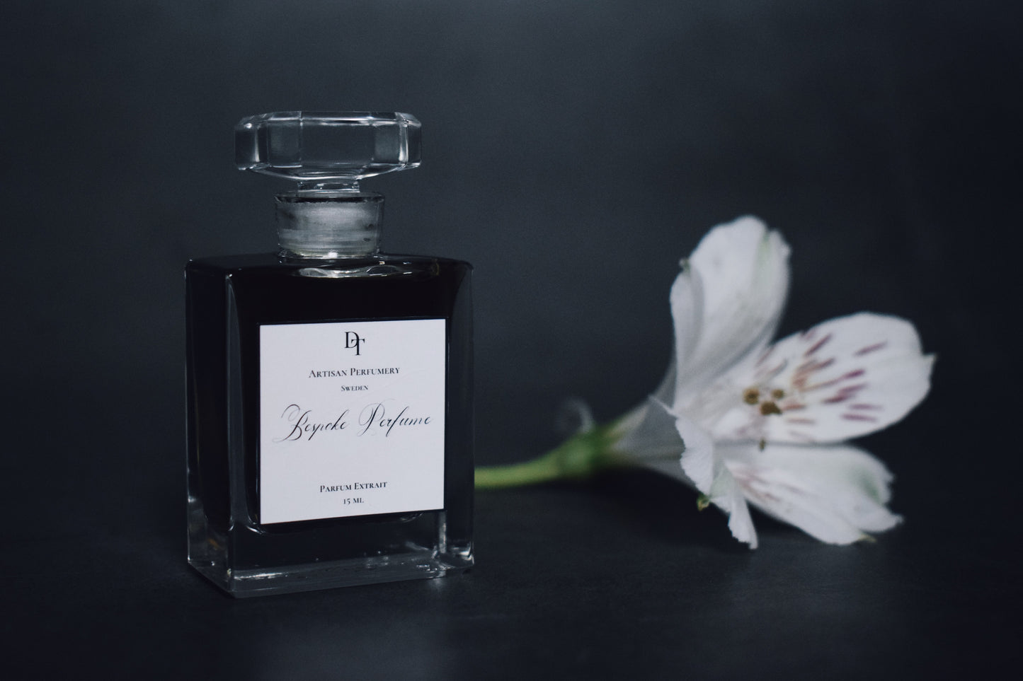 BESPOKE PERFUME | DISTANCE SERVICE