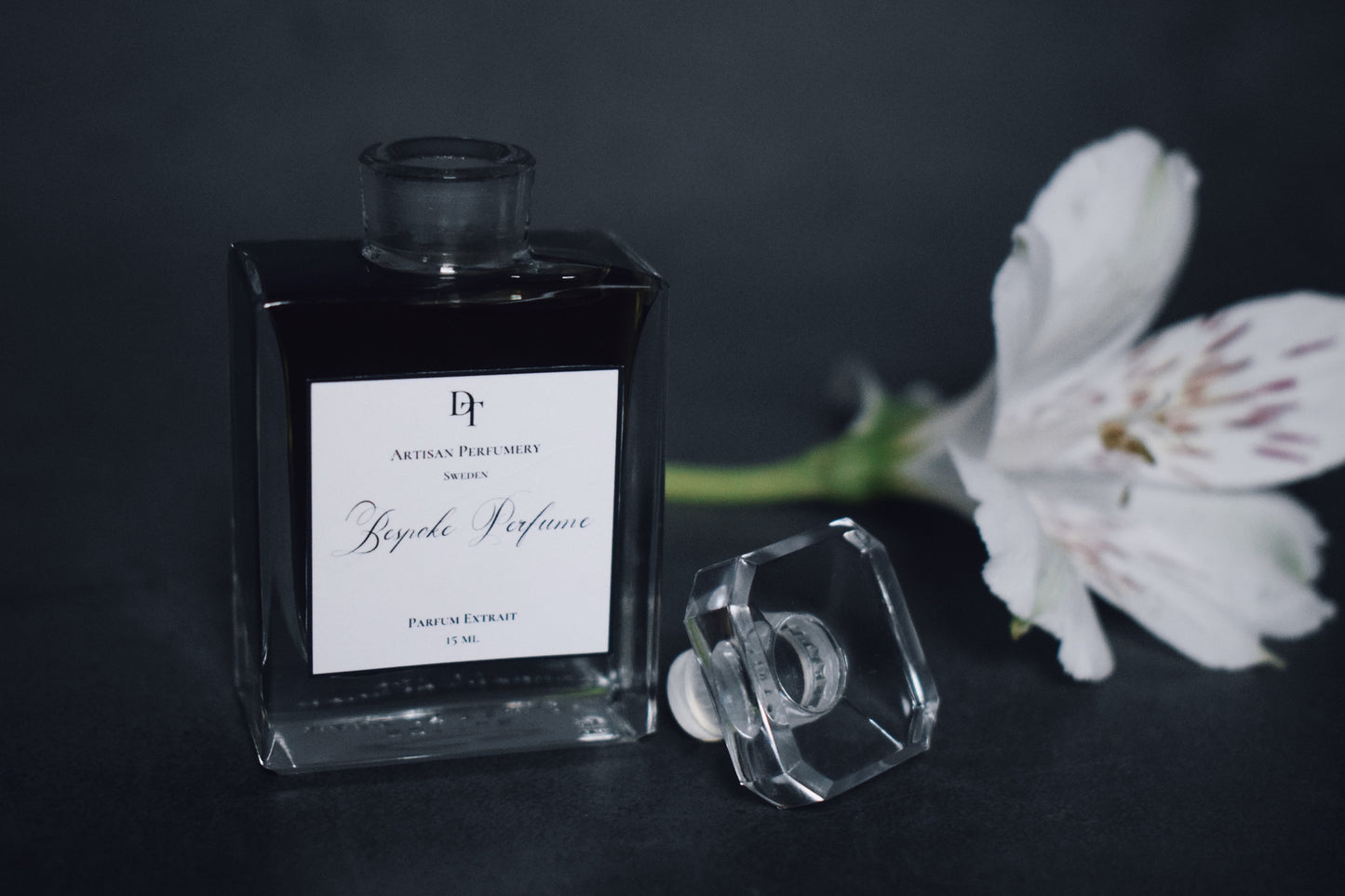 BESPOKE PERFUME | DISTANCE SERVICE