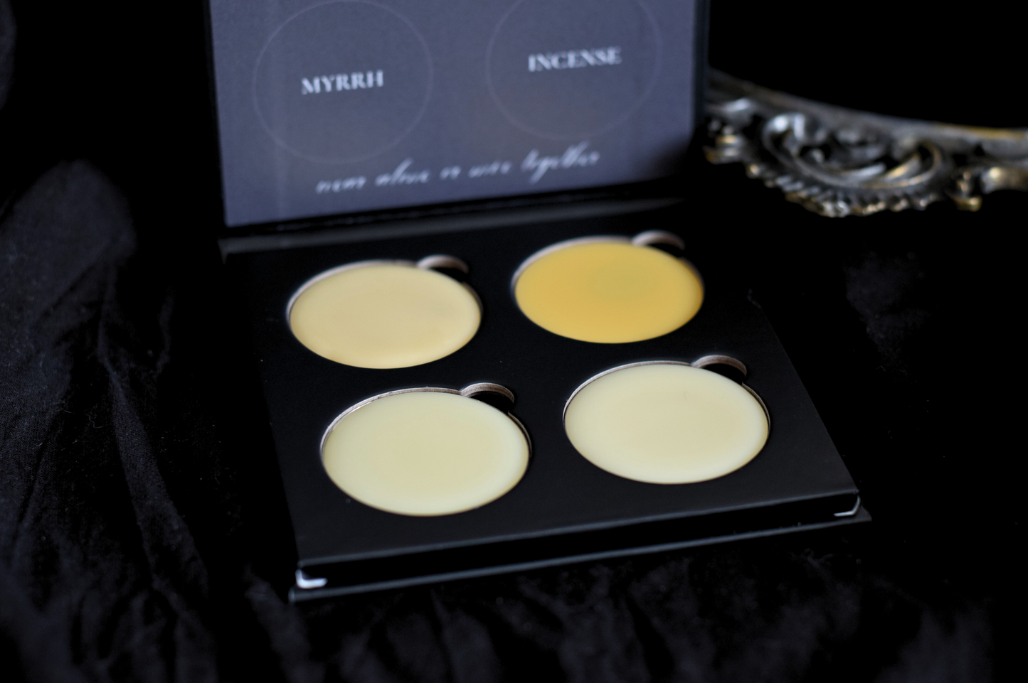 "AMBER" PERFUME PALETTE