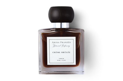 30ml CRÈME BRÛLÉE parfum with sweet gourmand notes of caramel, vanilla, and creamy sandalwood by Arina Franzén
