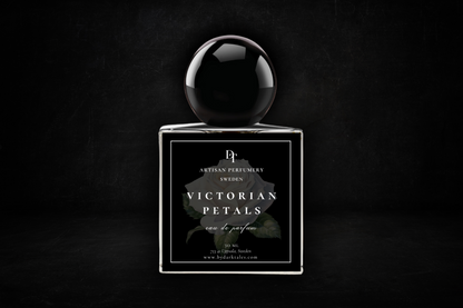 VICTORIAN PETALS | EAU DE PARFUM - 30 ML