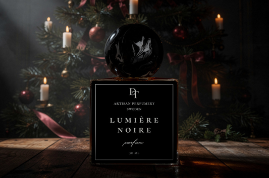 LUMIÈRE NOIRE (aka Noir Noël) | PARFUM | SEASONAL EDITION