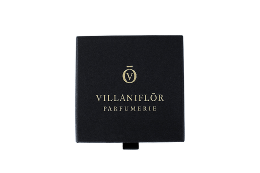 Discovery Set perfume sample box in black with gold VILLANIFLŌR Parfumerie logo and pull tab